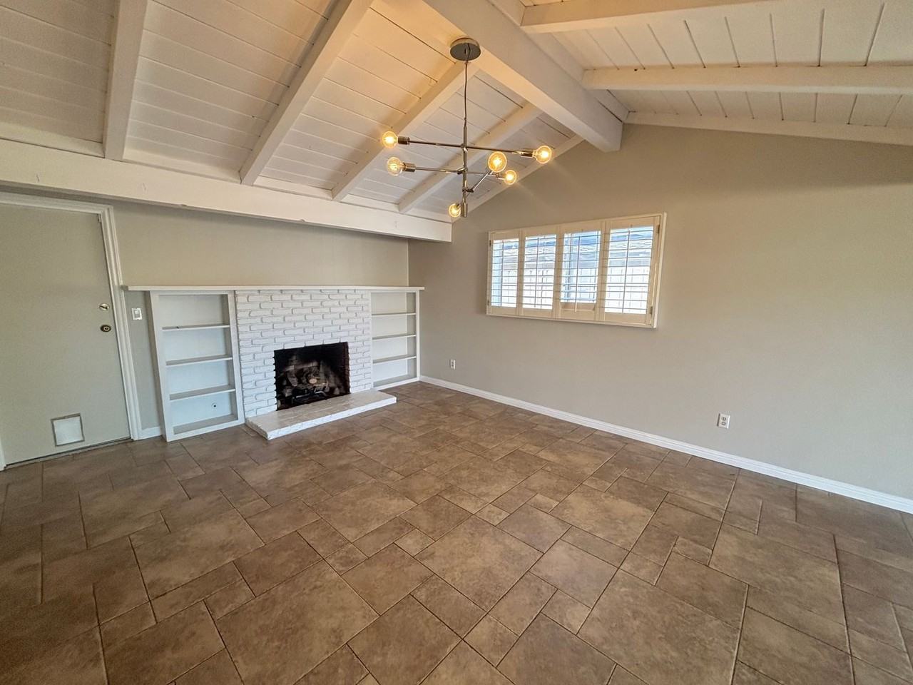 2343 E Garfield Ave - Photo 3 of 21