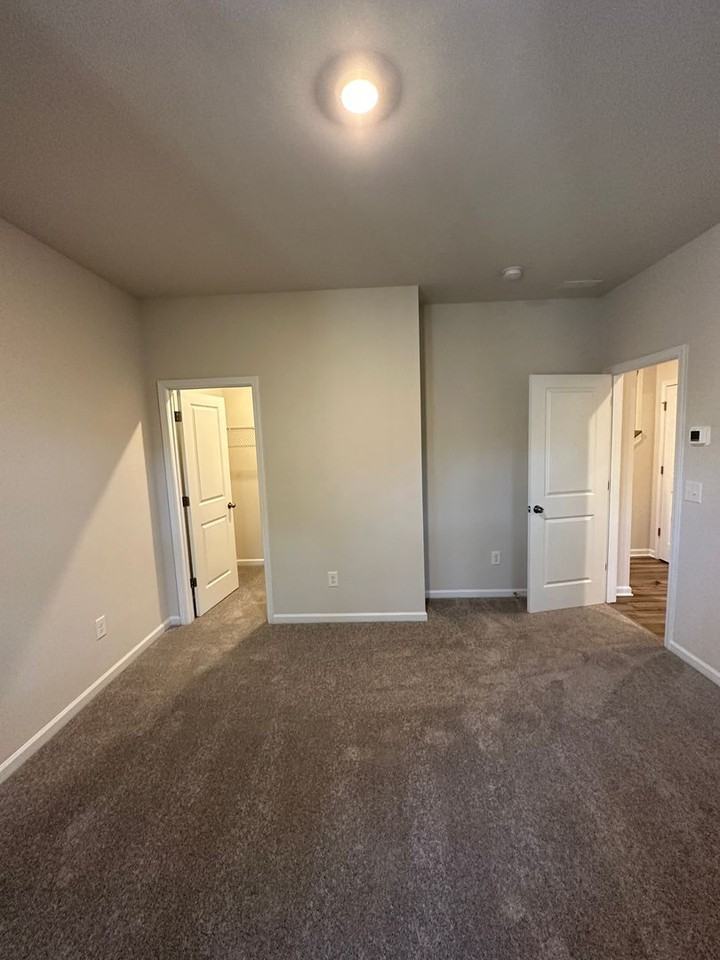 14039 Martin Hill Way #8 - Photo 7 of 15