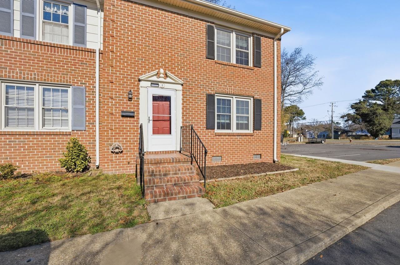 2 Charles Parish Dr - Photo 2 of 29
