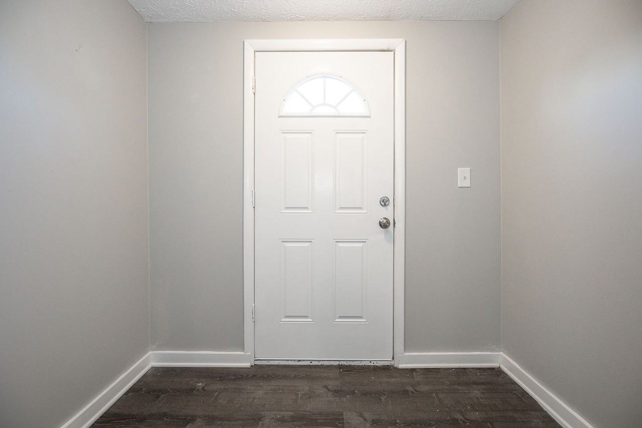 2227 W 103rd St - Photo 7 of 25