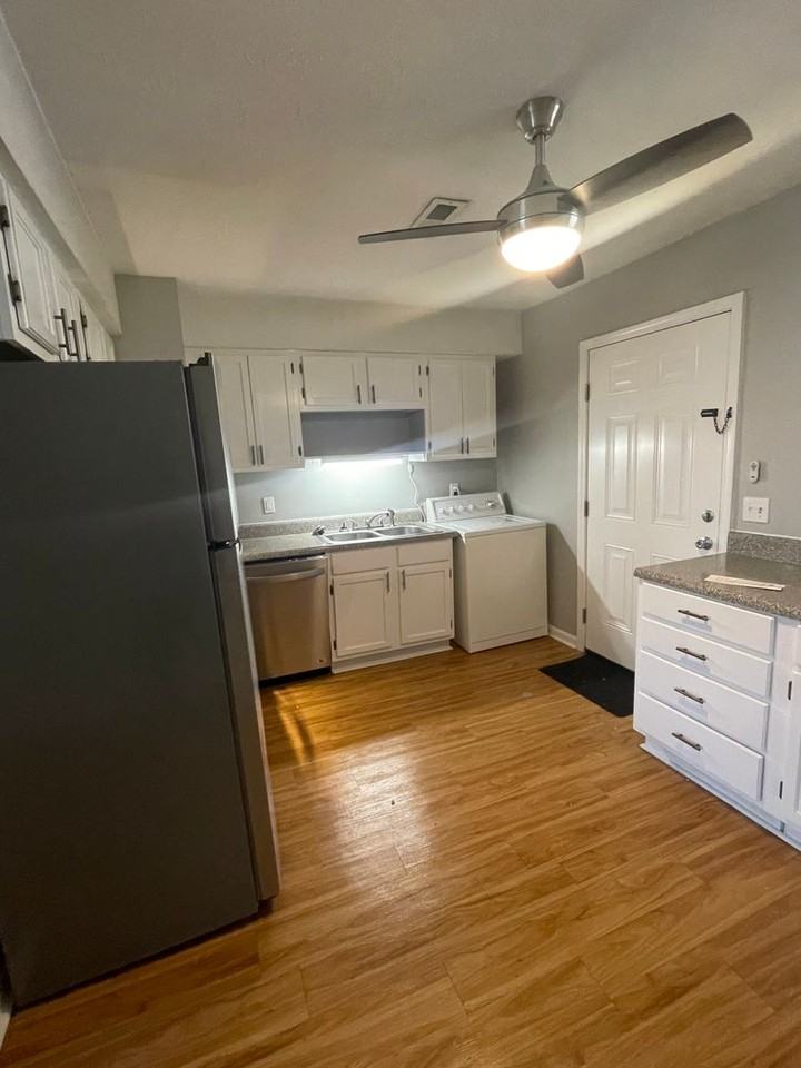 4803B Tennessee Ave - Photo 4 of 12