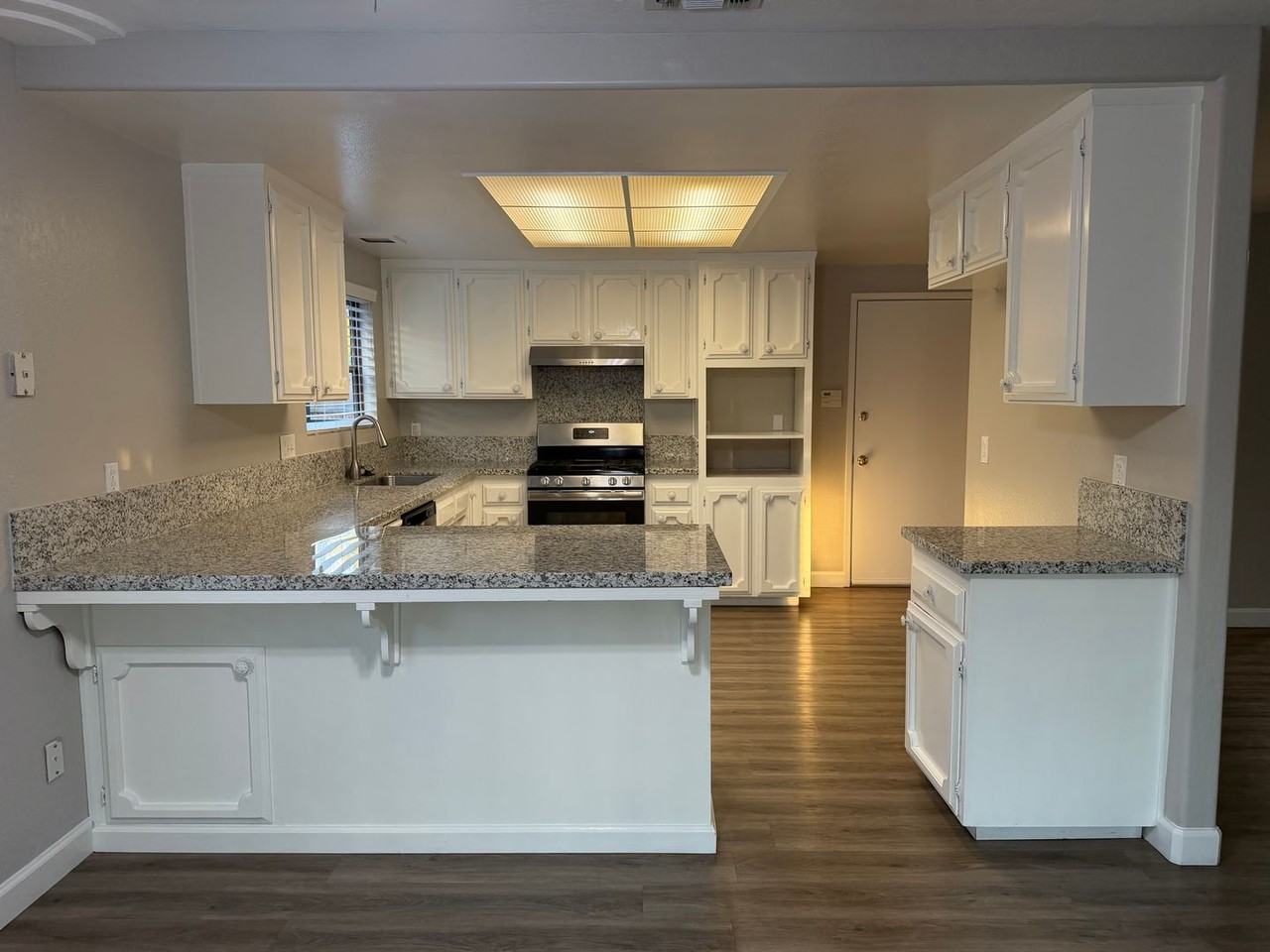 3136 Terry Ave - Photo 5 of 17