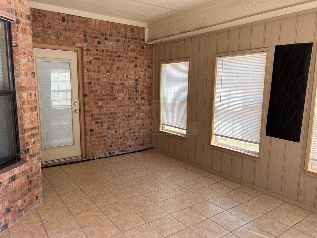 203 Weeping Willow Ct - Photo 4 of 45