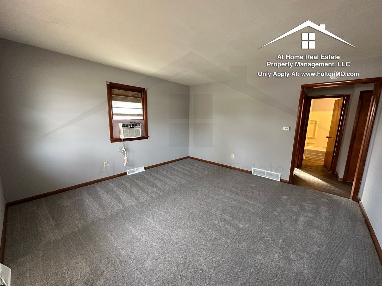 911 Castlewood Ave - Photo 5 of 20