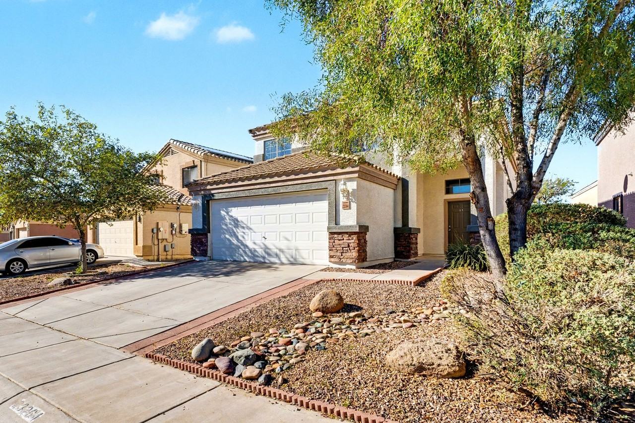 23264 W Cocopah St - Photo 2 of 31