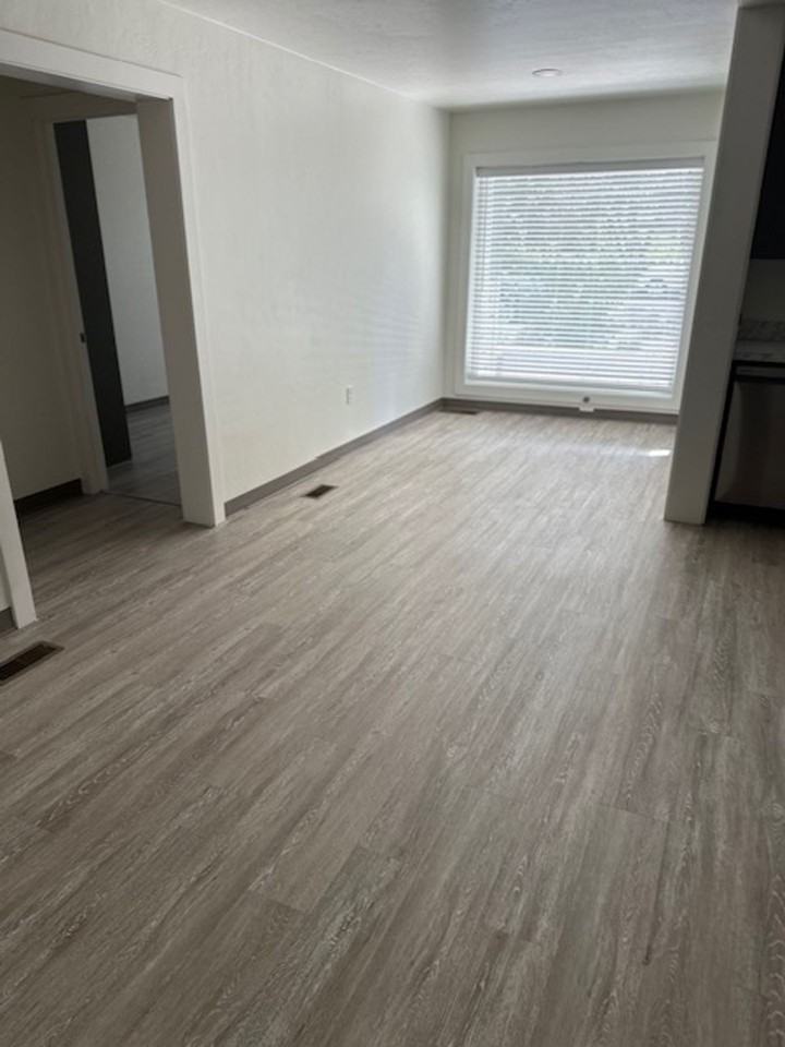 MANI1413-1415 - Photo 6 of 7