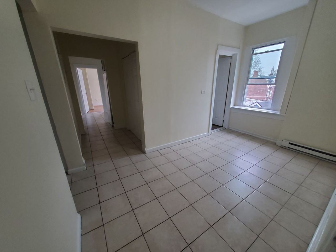 621 W Turner St - Photo 3 of 14