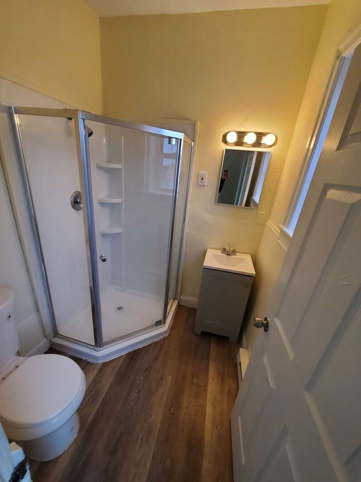 621 W Turner St - Photo 7 of 14