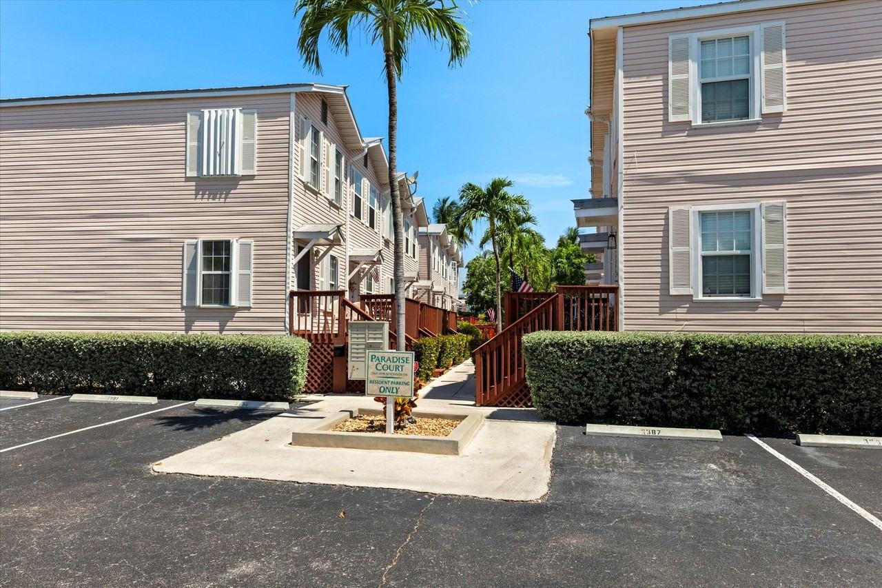 3397 Northside Dr - Photo 2 of 36