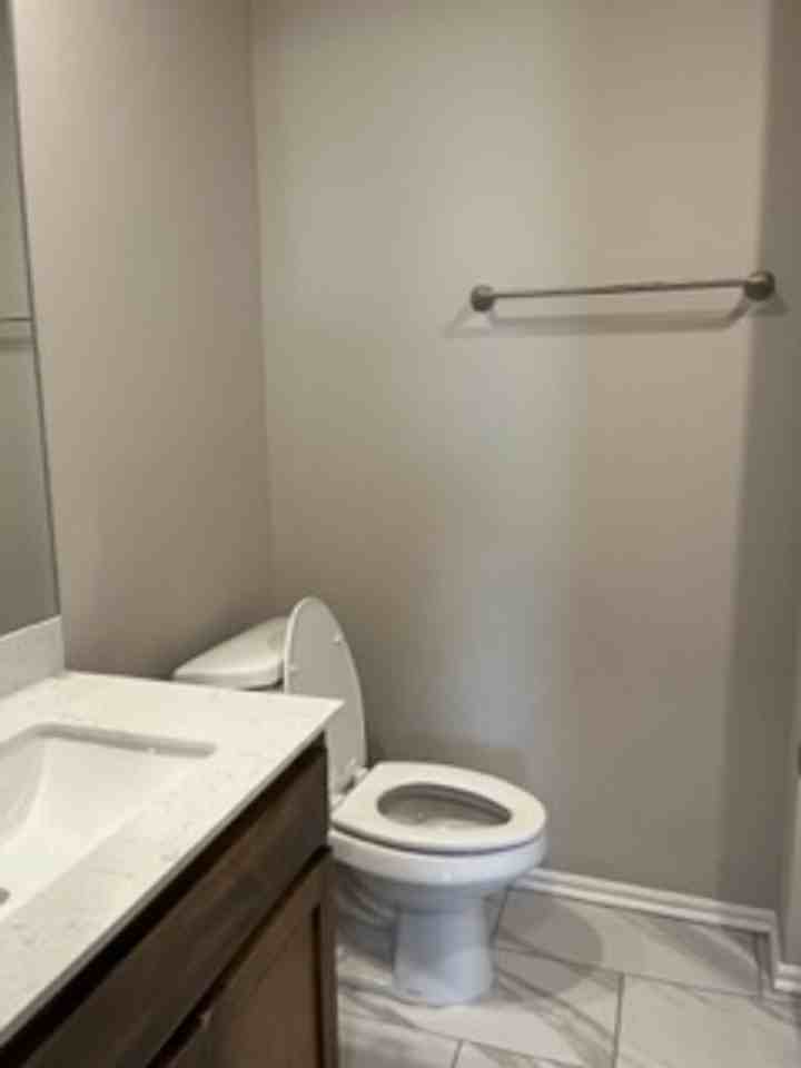 19541 Conway Dr - Photo 7 of 8