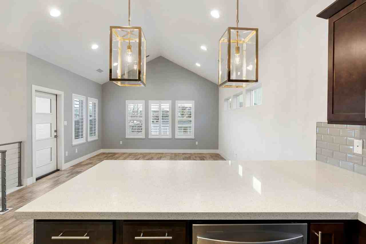 510 Sinclair St - Photo 2 of 28