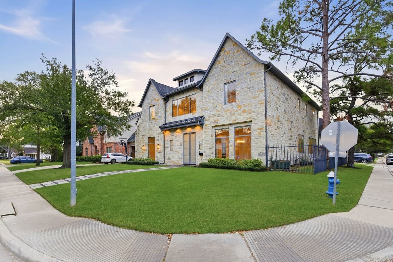 6273 Piping Rock Ln - Photo 2 of 50