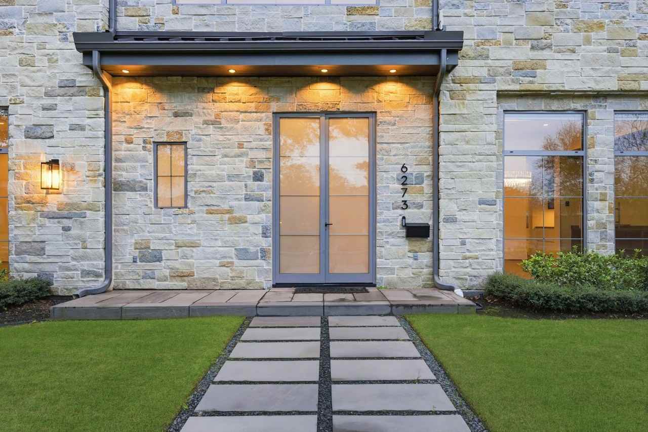 6273 Piping Rock Ln - Photo 4 of 50