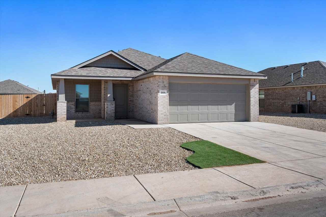 2133 Langford Ave - Photo 2 of 30