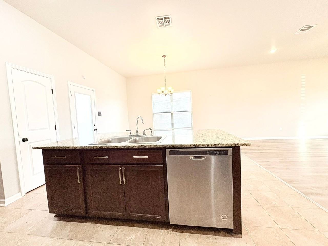 129 Gray Birch Loop - Photo 5 of 18