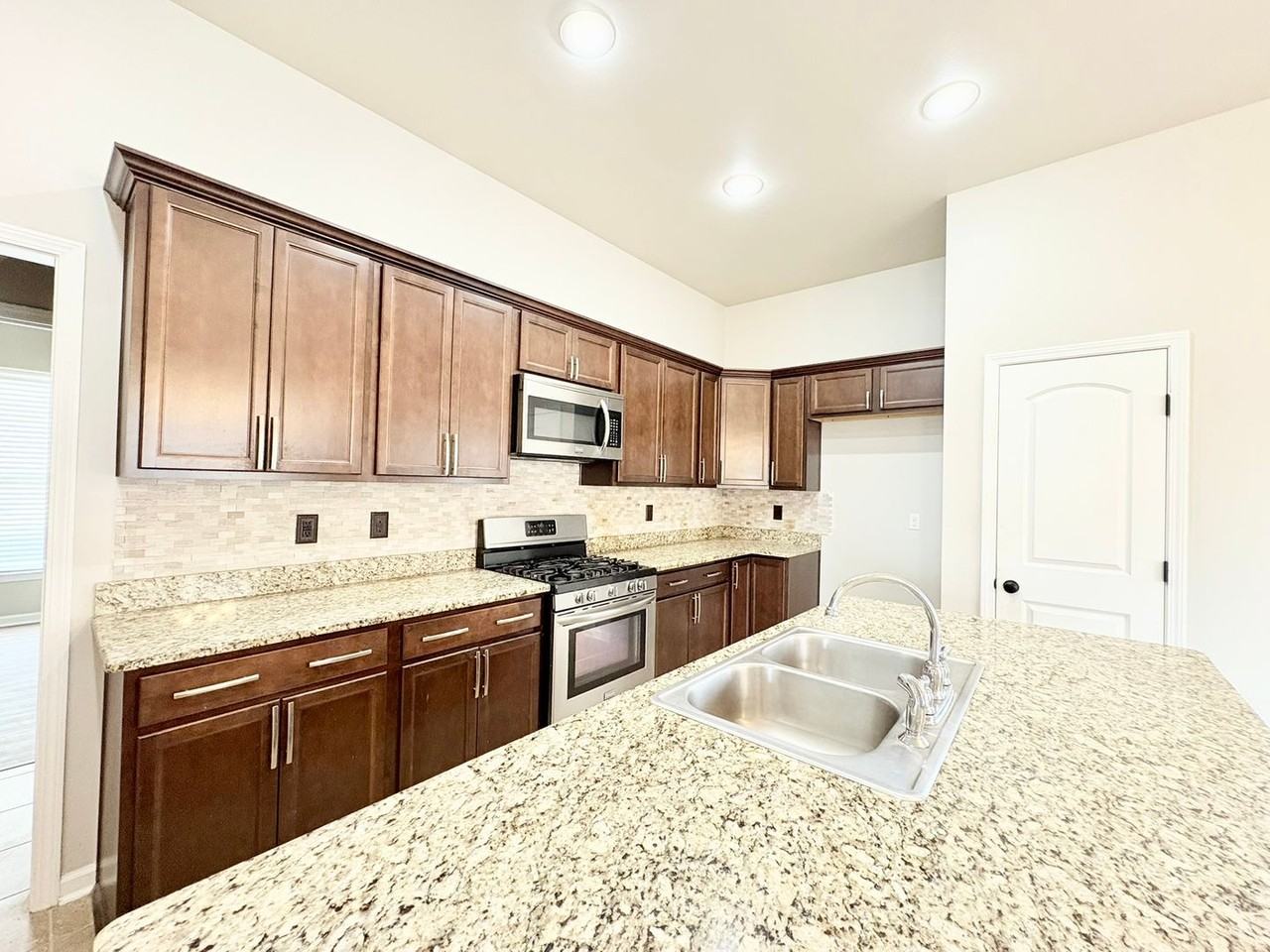 129 Gray Birch Loop - Photo 7 of 18