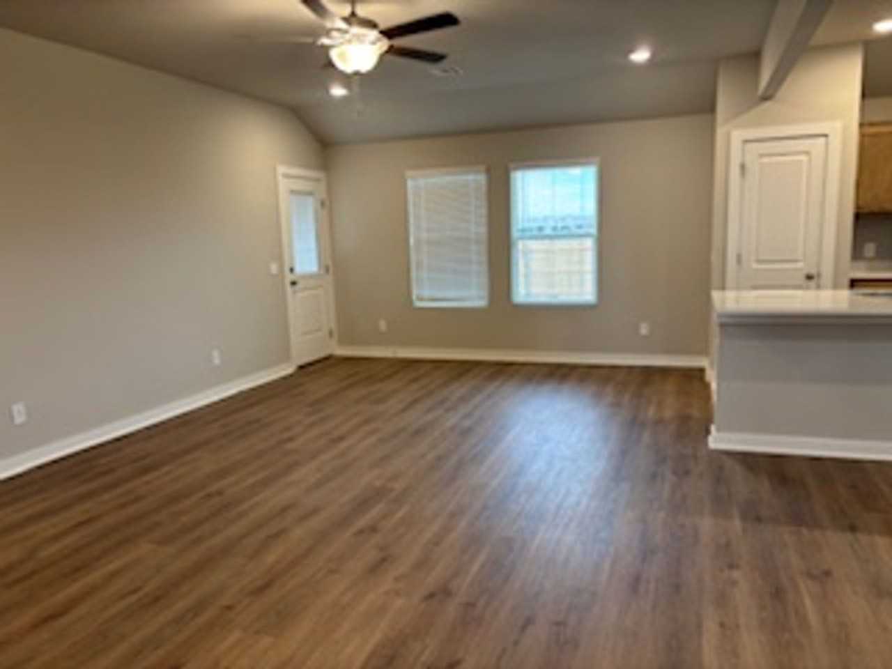 9113 Blackfork Ln - Photo 7 of 15