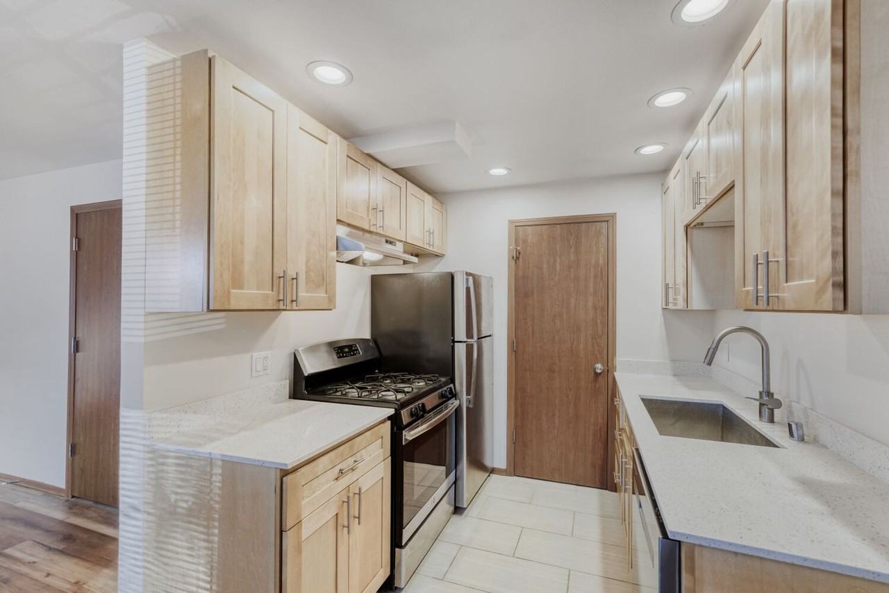 4210 Sw Hinds St - Photo 6 of 11