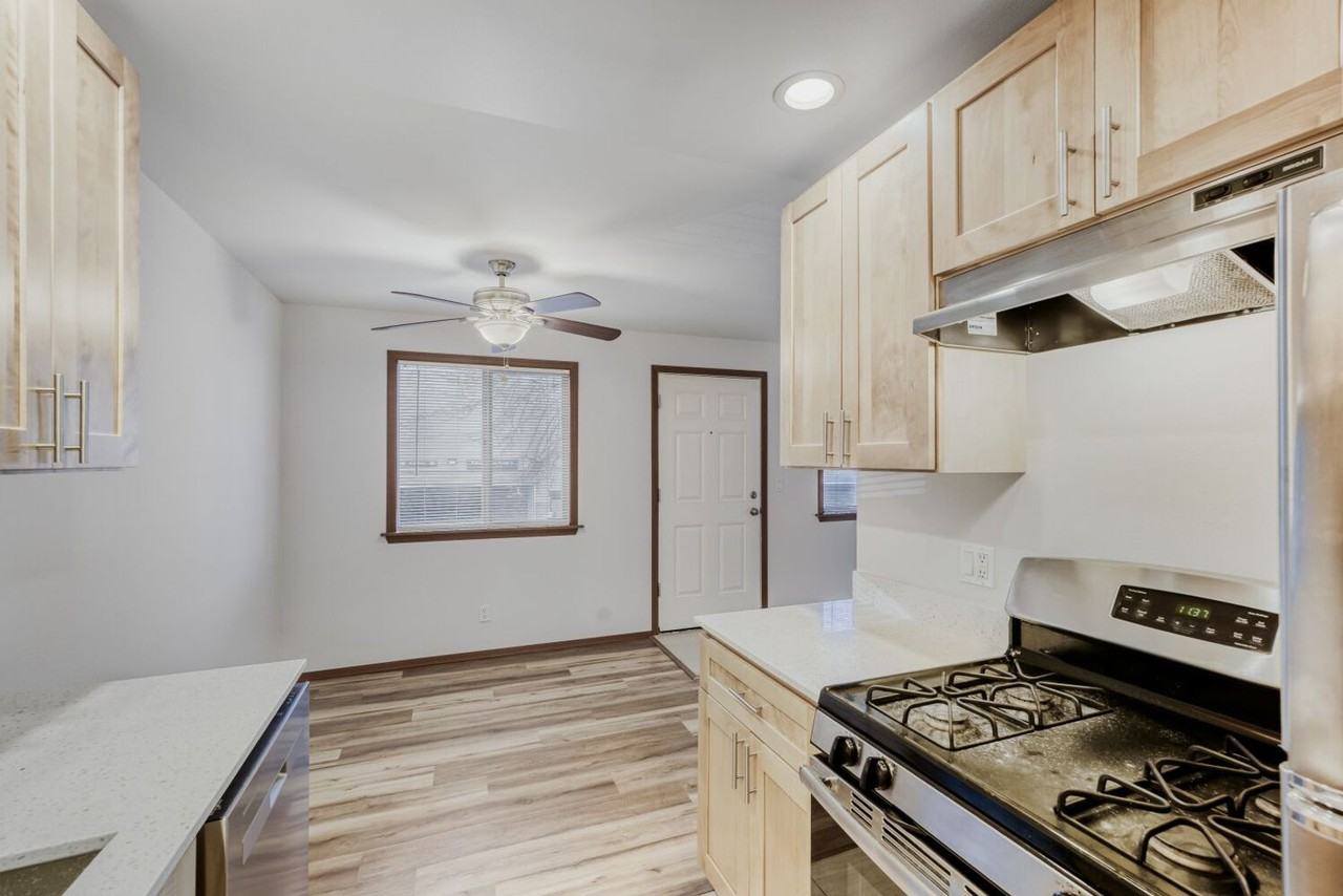 4210 Sw Hinds St - Photo 7 of 11