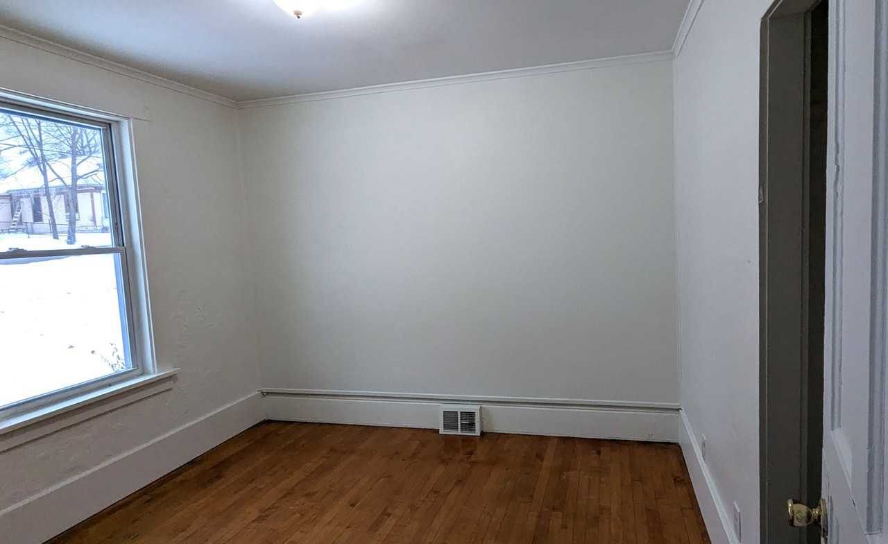 1505 7th St - Photo 7 of 10