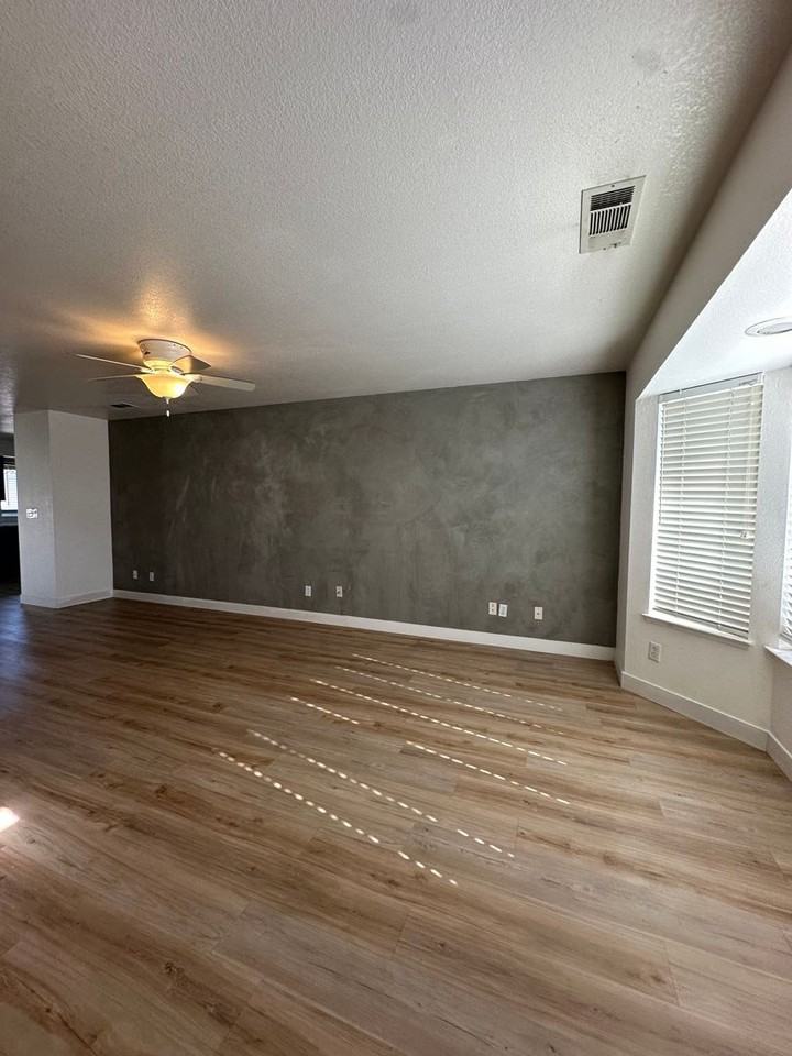 830 W Vassar Ave - Photo 3 of 35