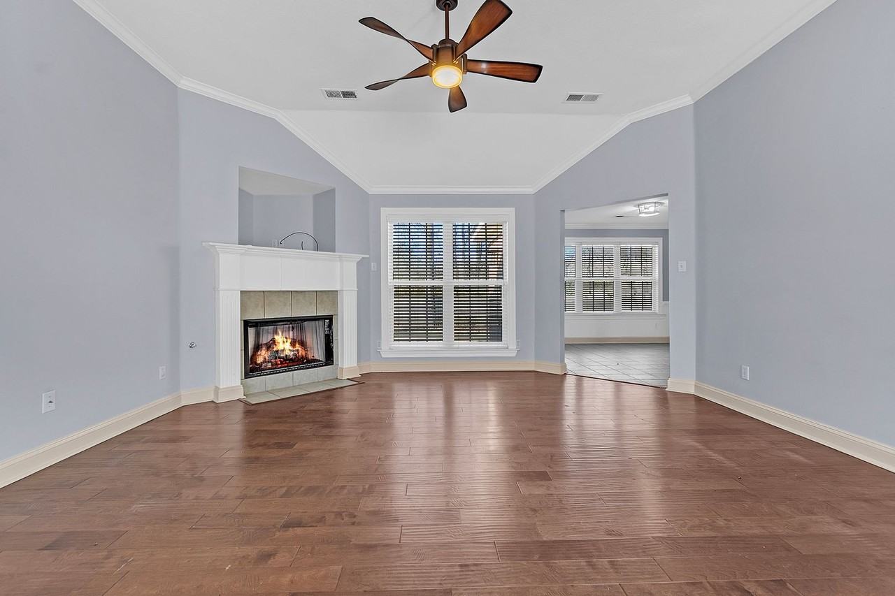 5225 Zachery Run - Photo 2 of 32