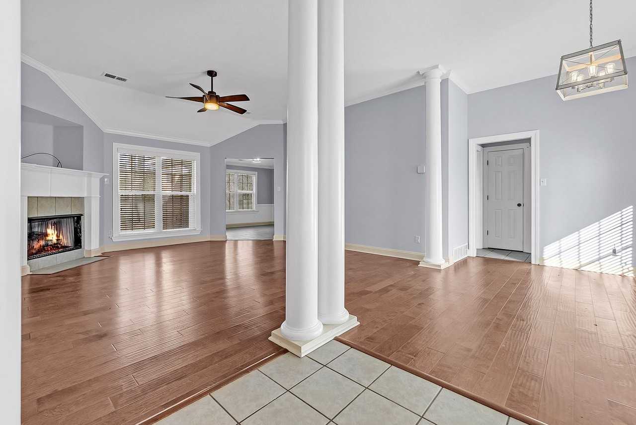 5225 Zachery Run - Photo 4 of 32