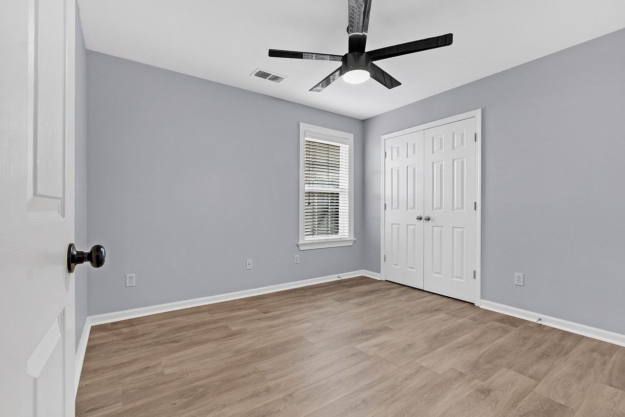 5225 Zachery Run - Photo 6 of 32