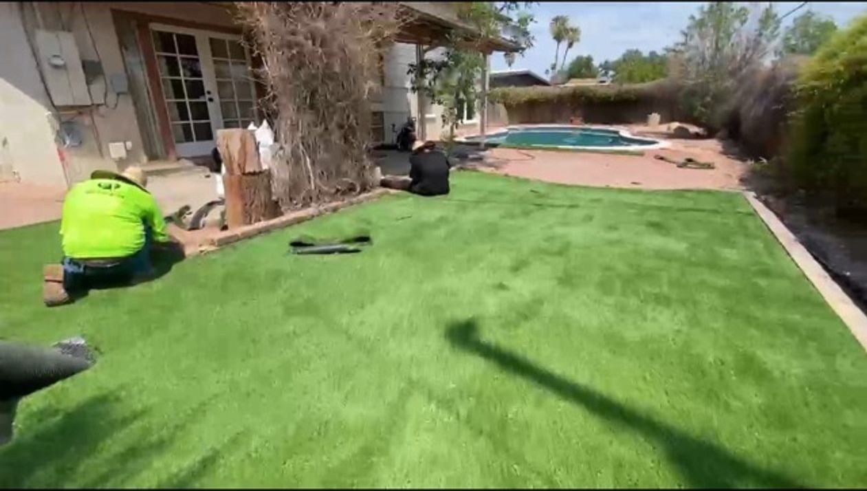 525 E Alameda Dr - Photo 3 of 25