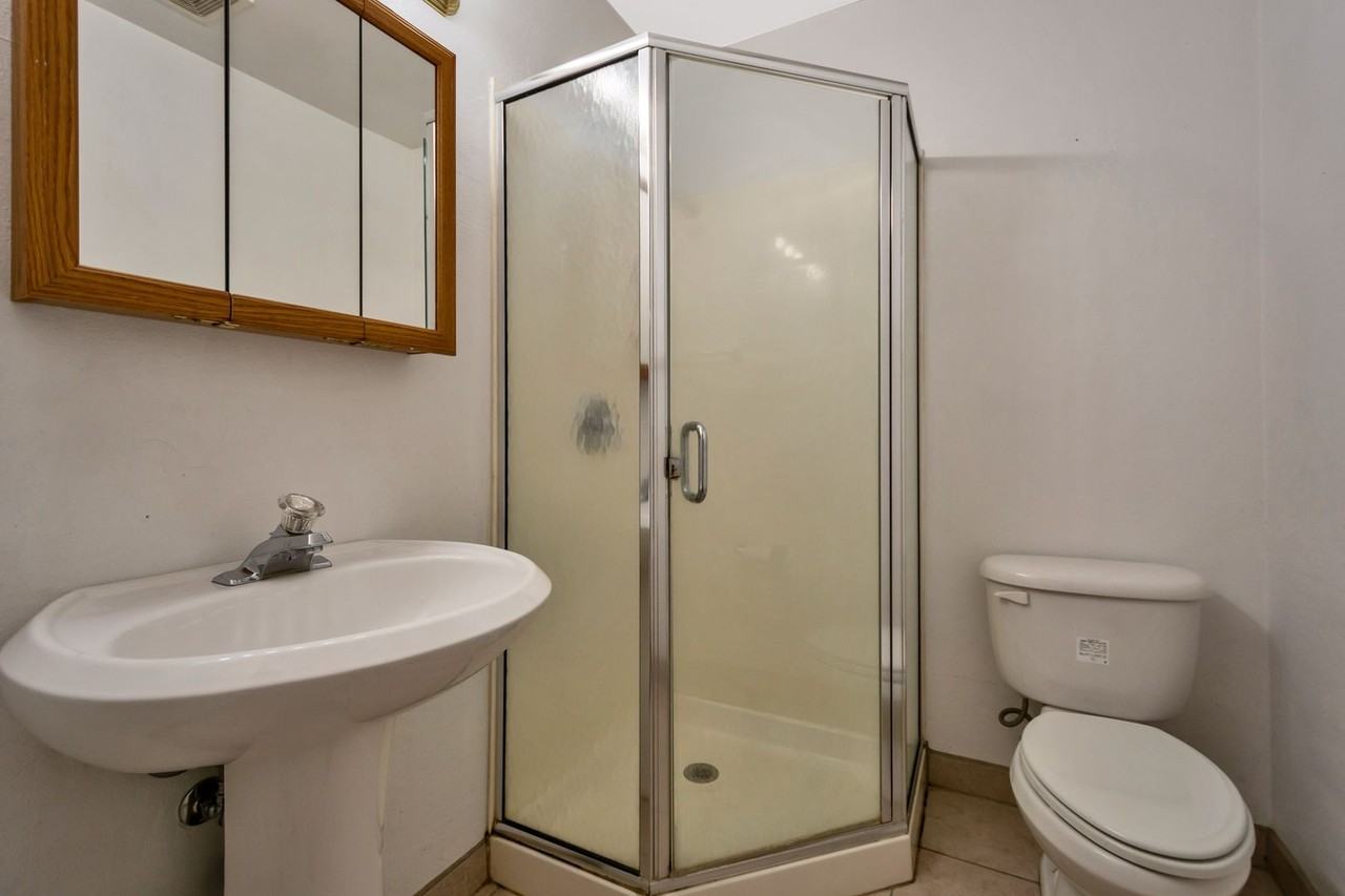 525 E Alameda Dr - Photo 6 of 25