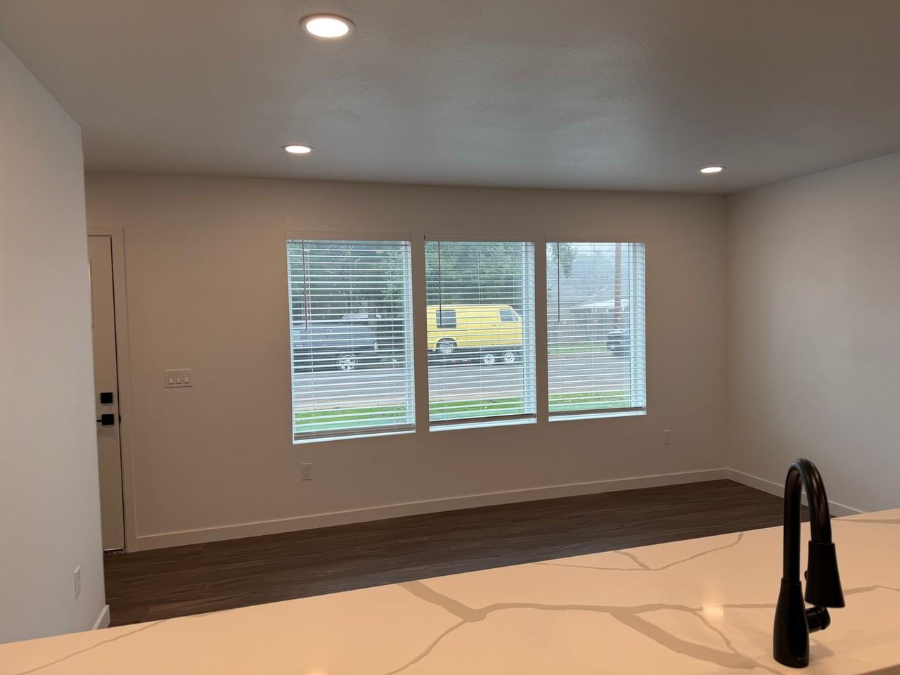 240 55th St - Photo 5 of 49