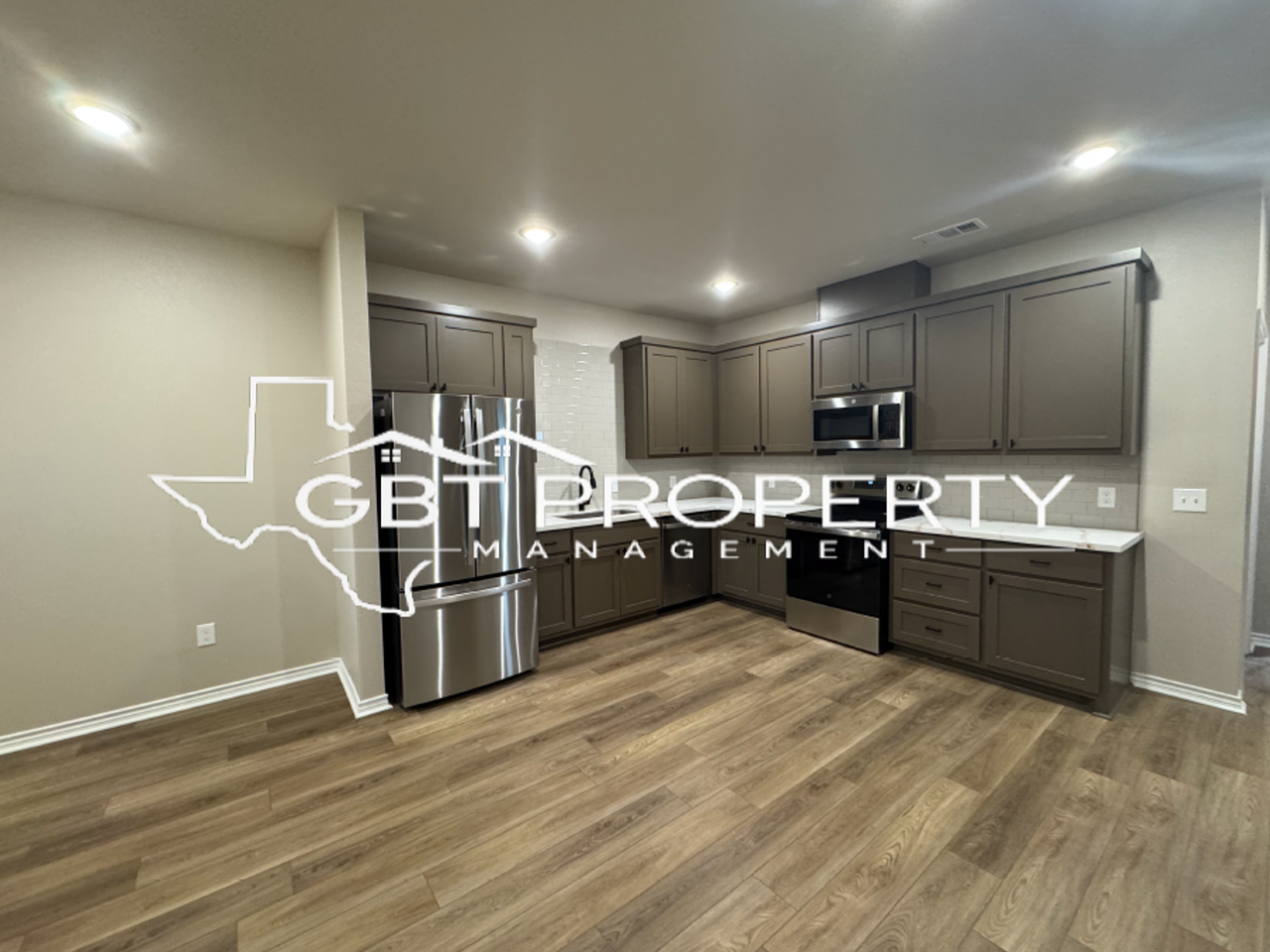 206 206 S Tucker - 1F #1F - Photo 2 of 20