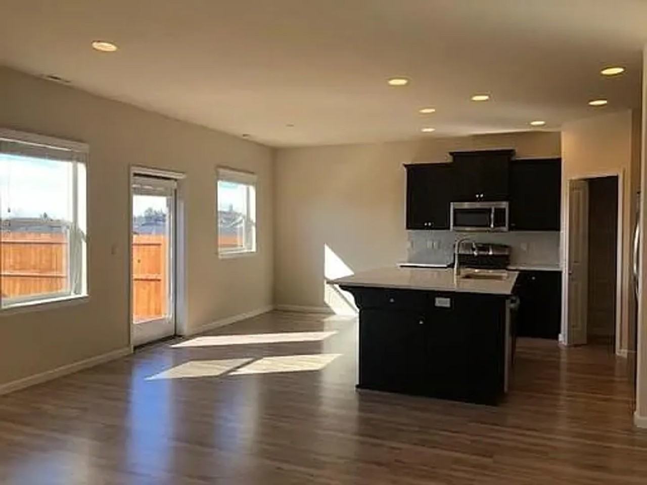 2896 San Pedro Ave Nw - Photo 2 of 7