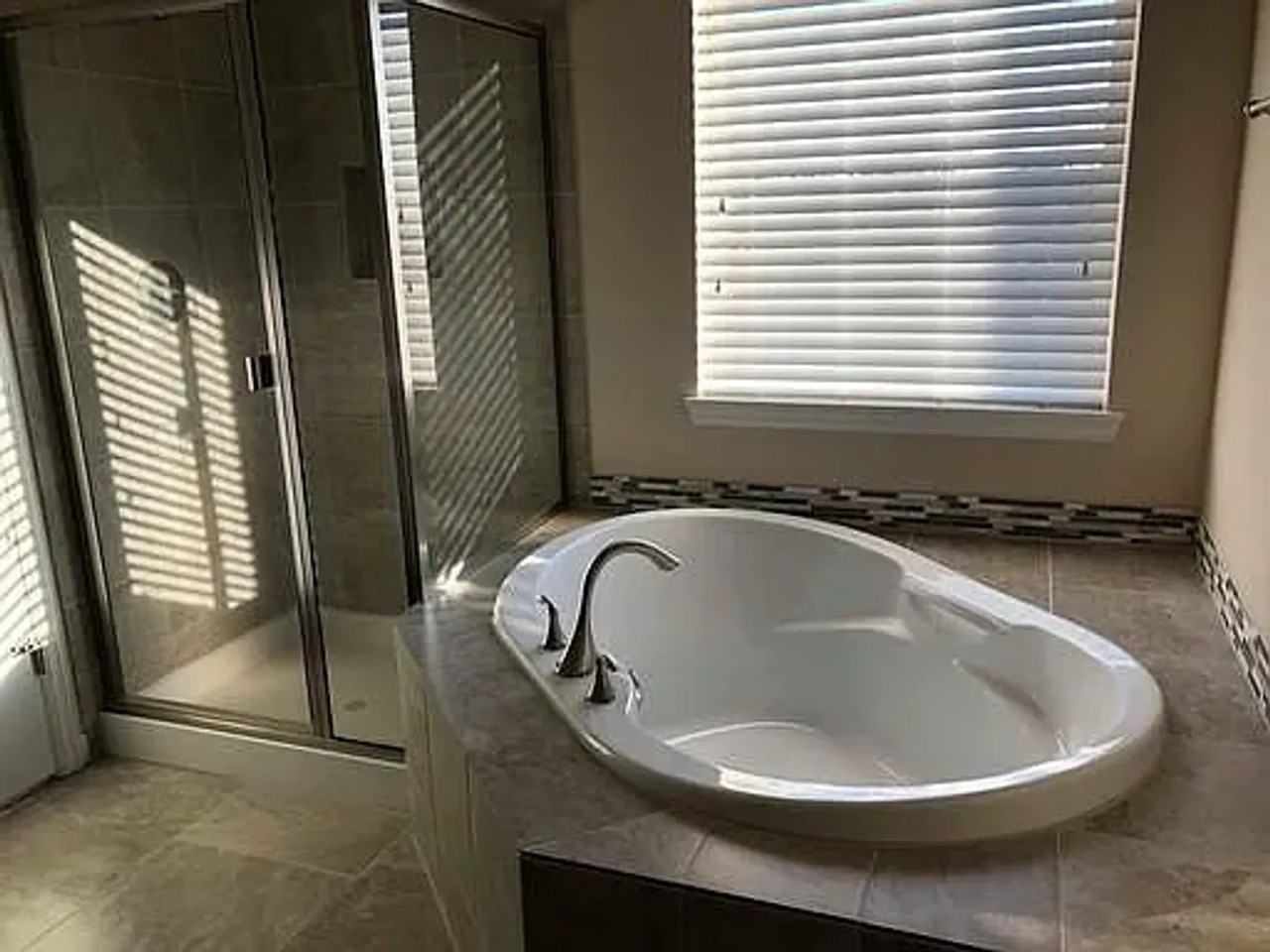 2896 San Pedro Ave Nw - Photo 5 of 7