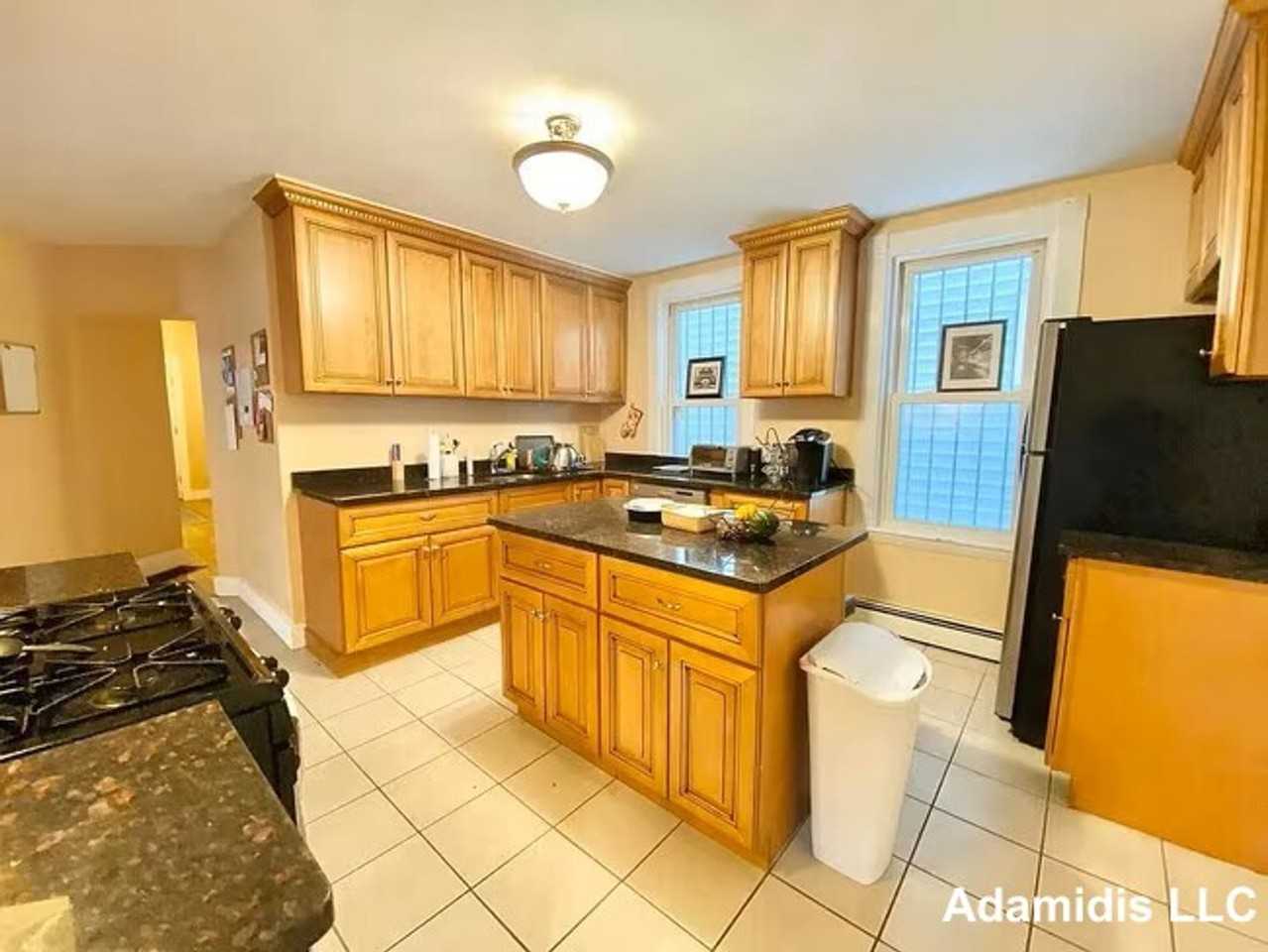 20 Eldora St - Photo 4 of 7