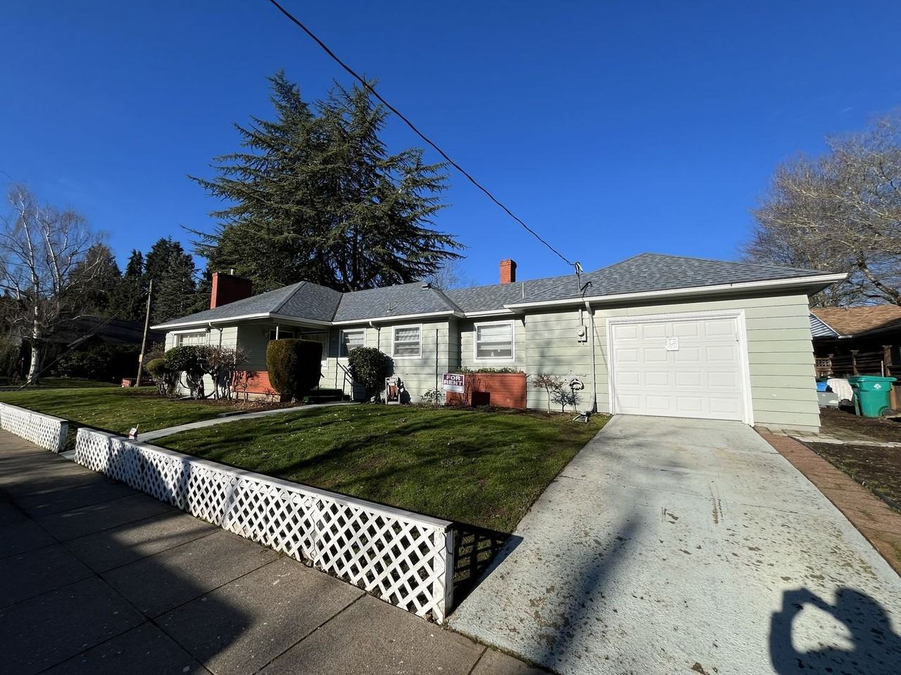 3505 Ne Ainsworth St - Photo 3 of 27