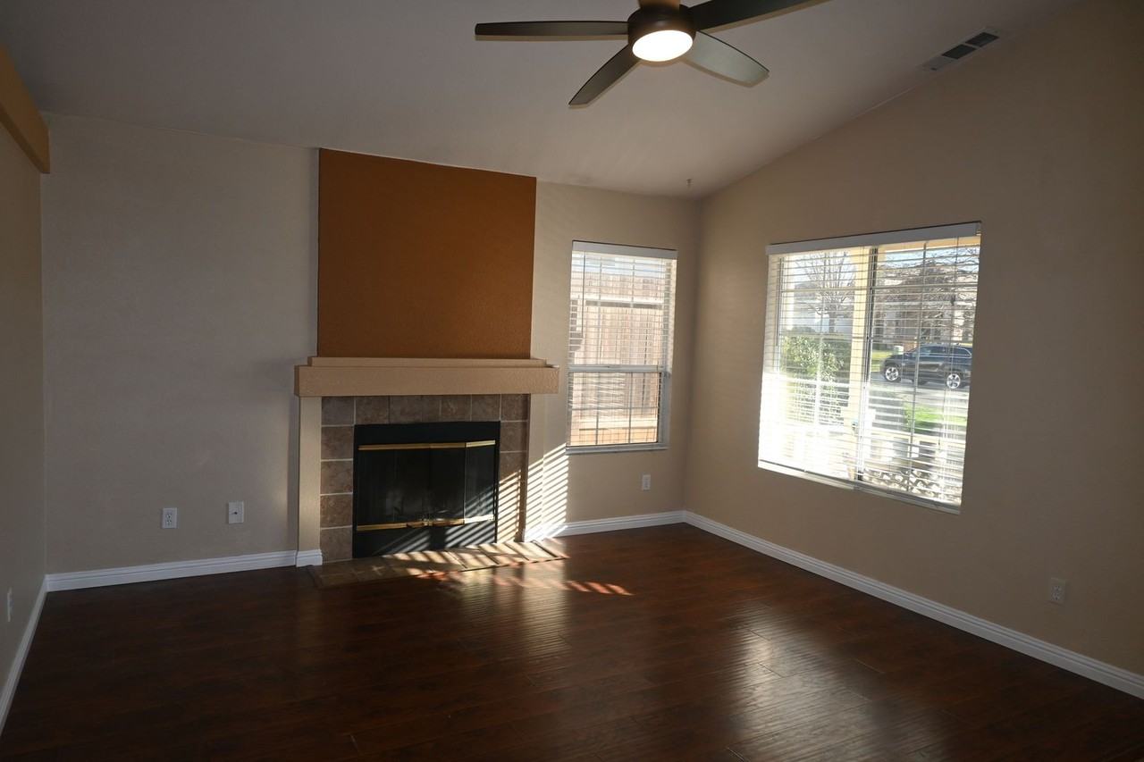 9143 Torino Way - Photo 5 of 20