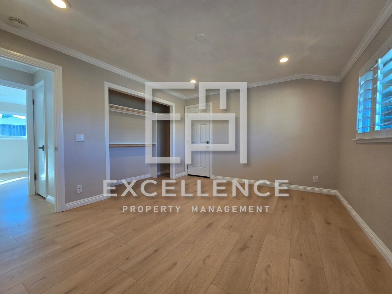 1574 Trevor Dr - Photo 7 of 15