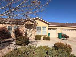 featured image of 2016 E Arbors Ave