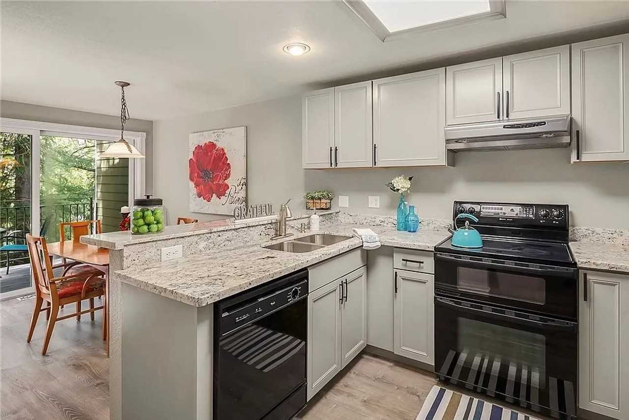 4229 155th Pl Se #1-3 - Photo 3 of 26