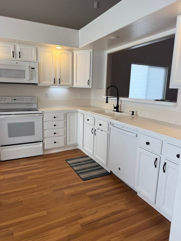 6302 Whirlwind Dr - Photo 2 of 16