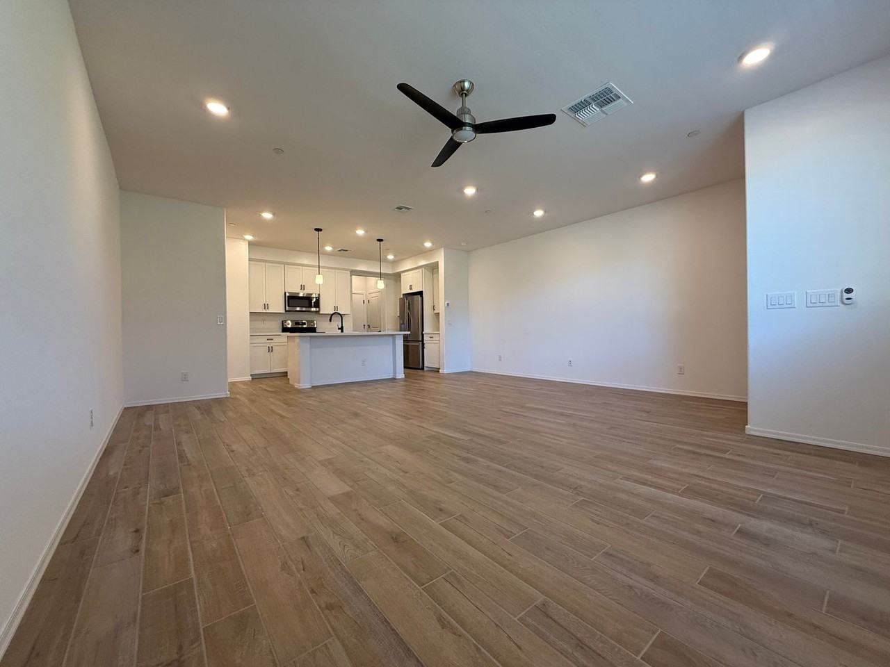 2628 S Voyager Dr #106 - Photo 6 of 28