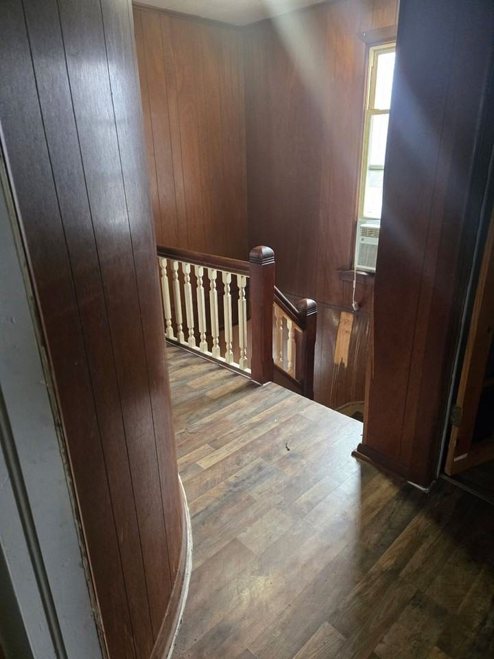 1305 S Easton Ave - Photo 7 of 15