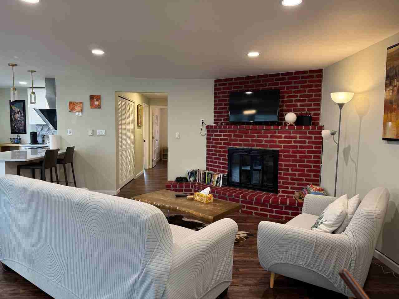 2311 N 134th St - Photo 5 of 13