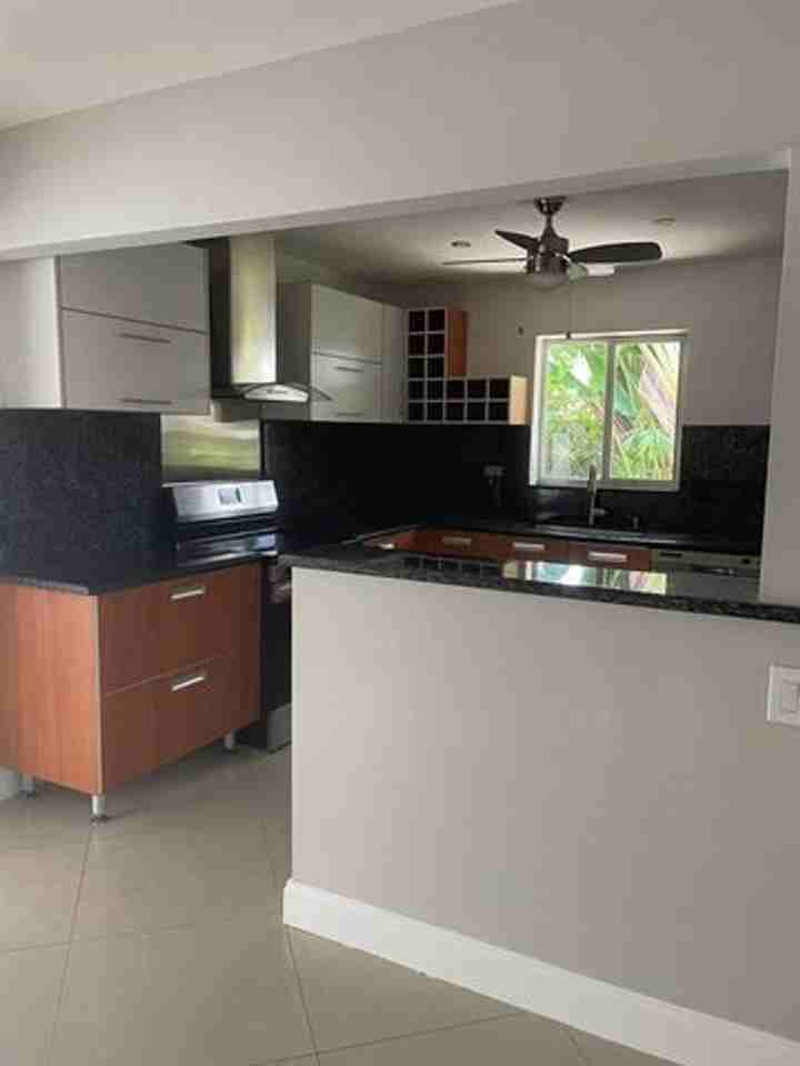 4411 Ne 15th Way - Photo 2 of 10