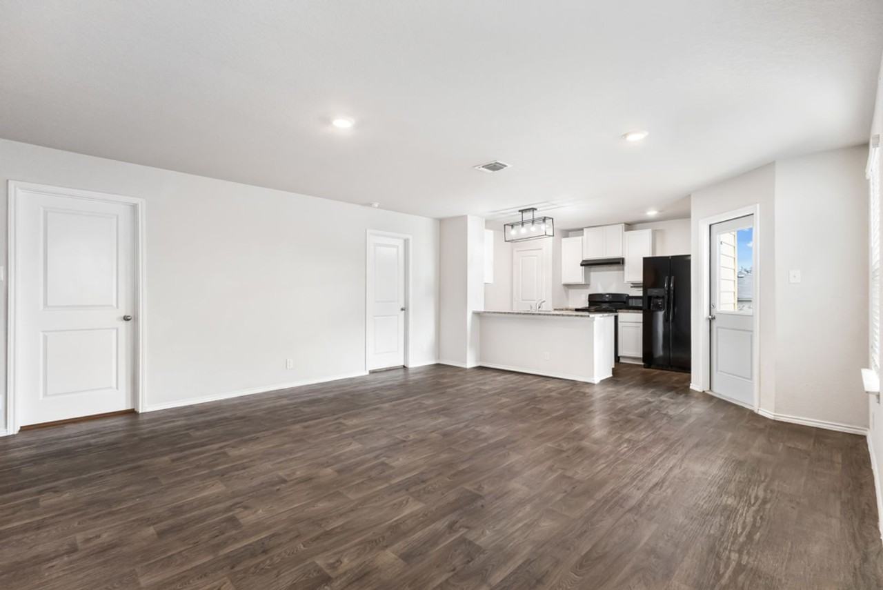 15363 Brown Violetear - Photo 7 of 25