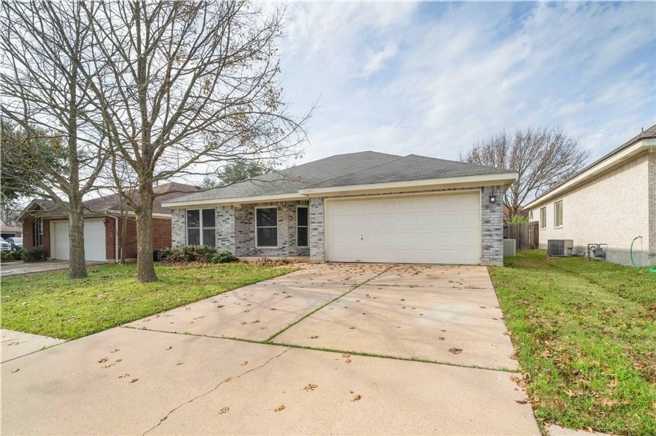 20902 Gelding Ln - Photo 2 of 29