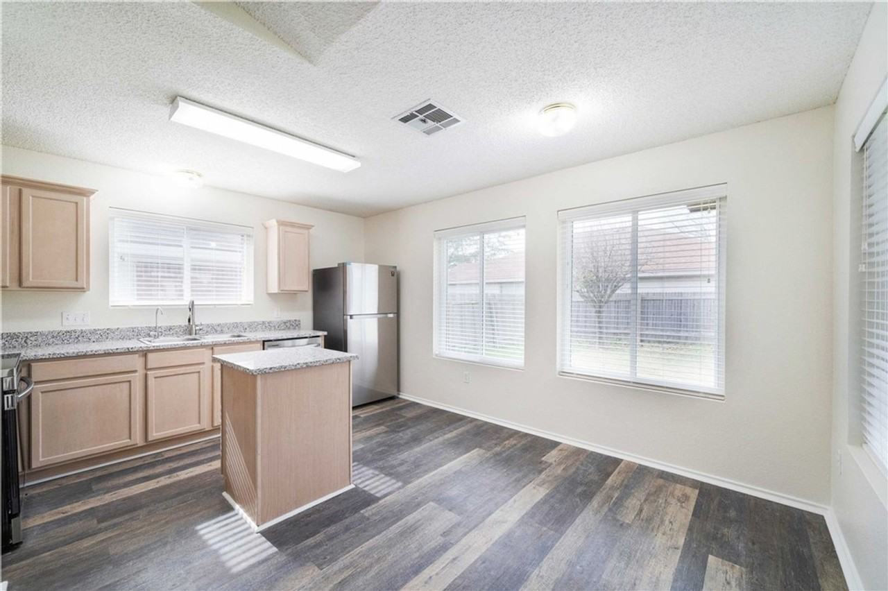 20902 Gelding Ln - Photo 5 of 29