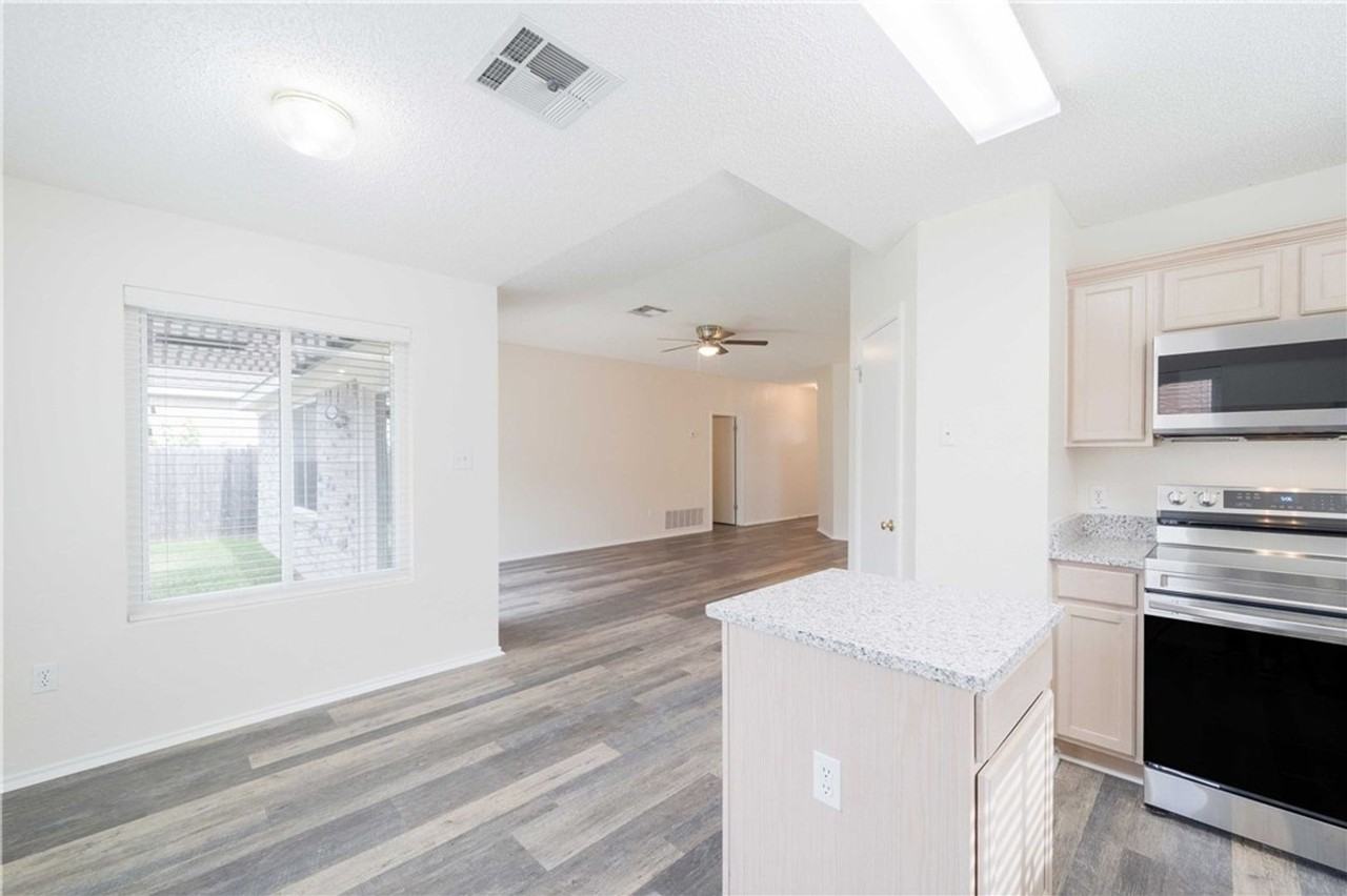 20902 Gelding Ln - Photo 7 of 29