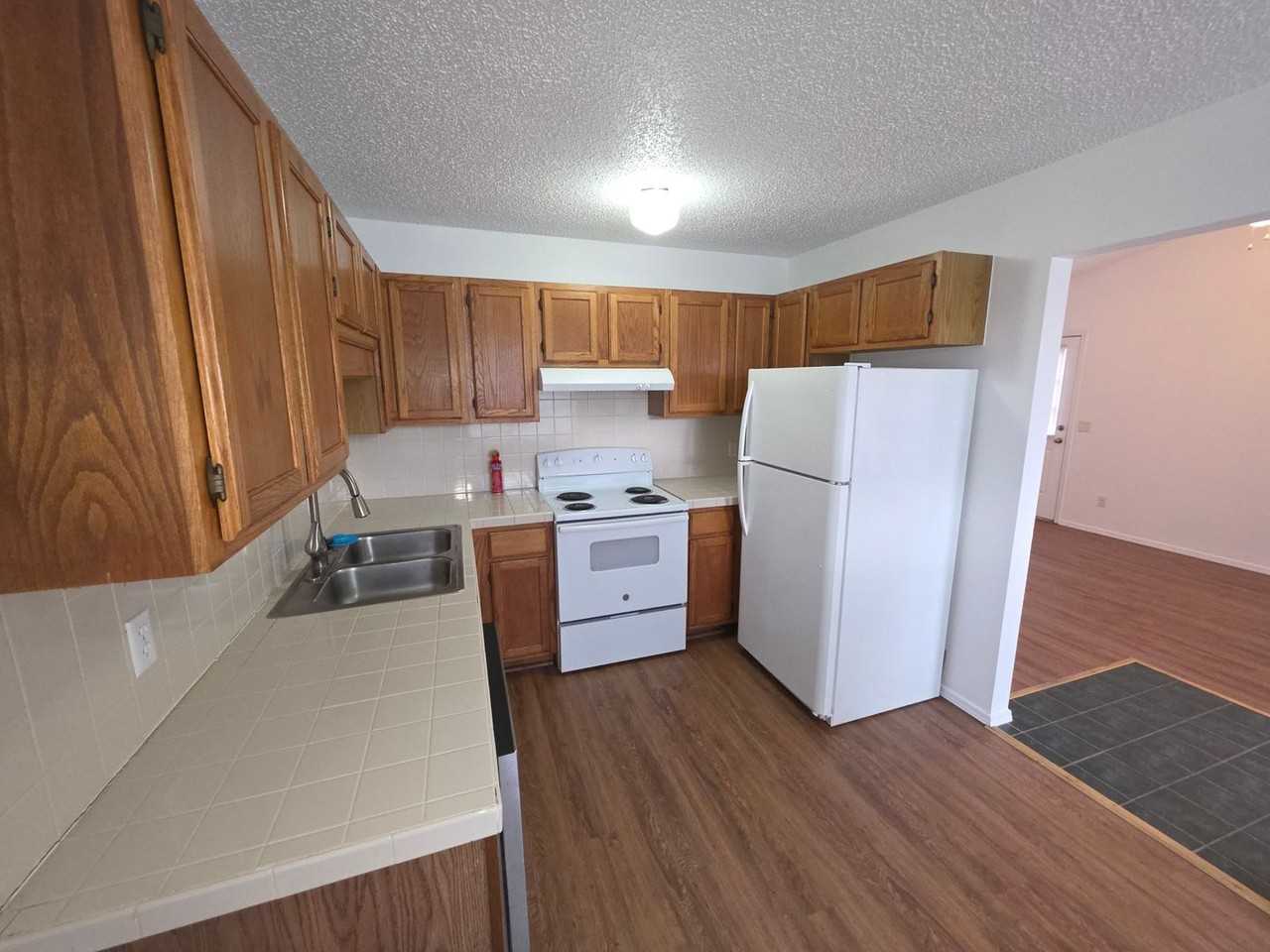 3154 W Anne St - Photo 3 of 11